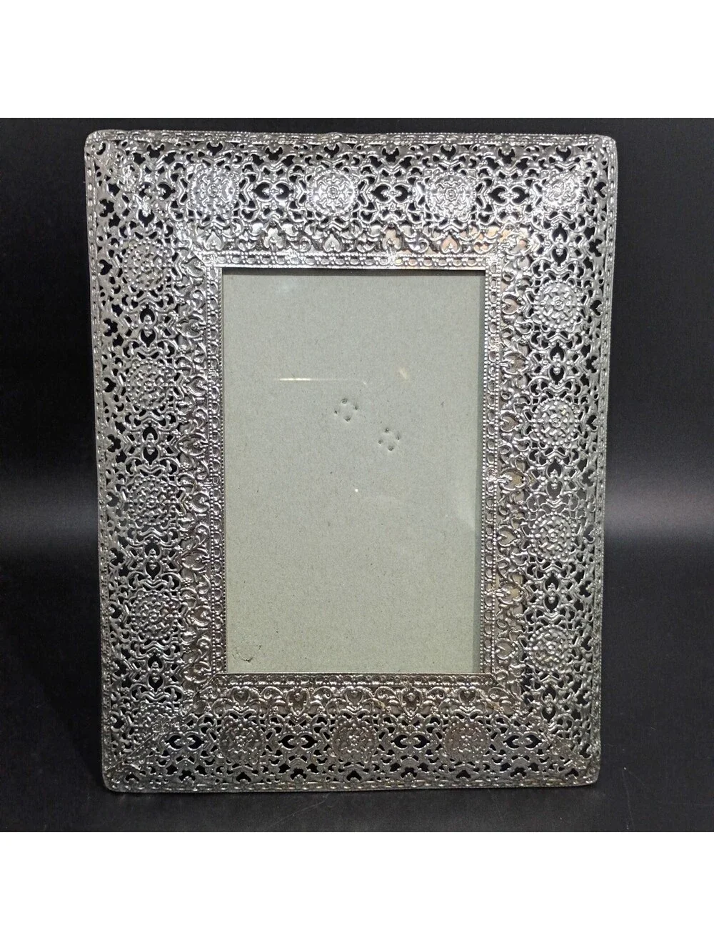 Metal Silvertone Floral Medallion Filigree Picture Frame 4 X 6 Free Standing
